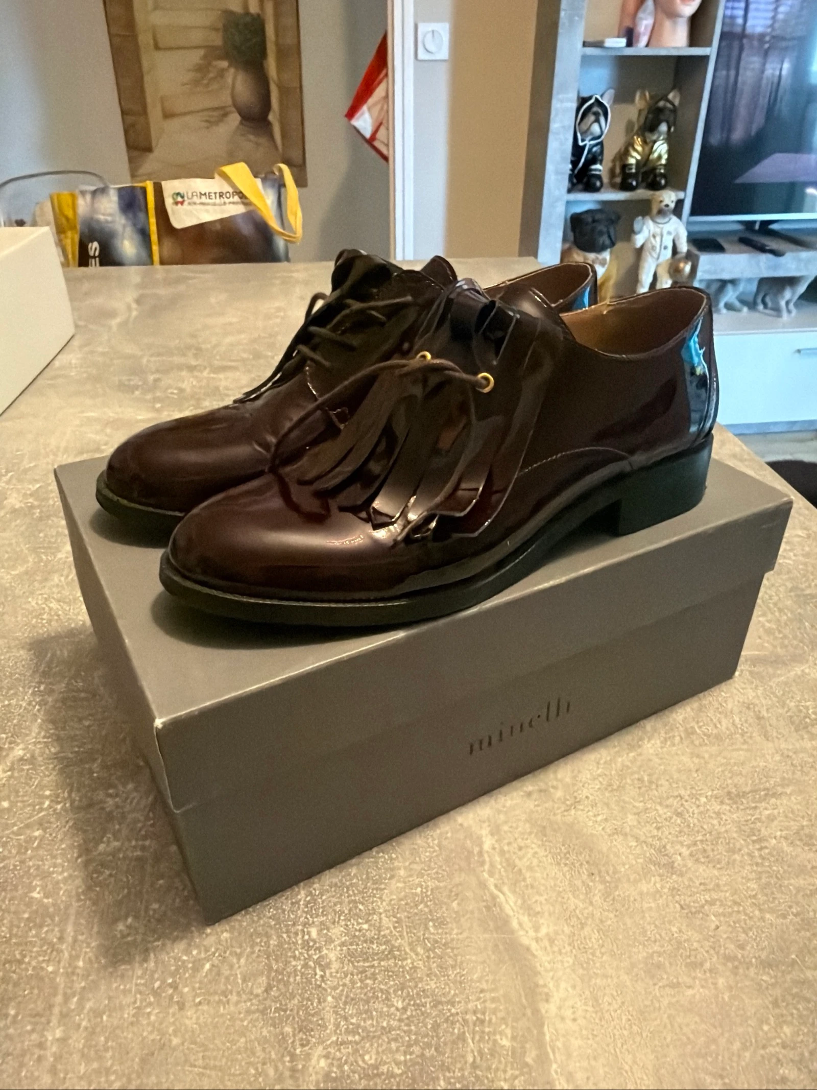 Chaussure bordeaux minelli taille 38 bon état 